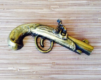 Vintage Brass Color Flintlock Pistol Gun Metal Wall Hanging