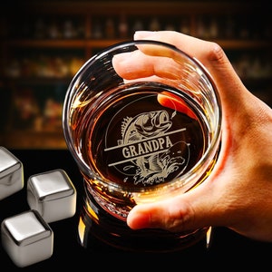 Personalized Fishing Men Whiskey Glass - Custom Father&#39;s Day Gift for Grandpa -  Engraved Fisherman on Rock Glass