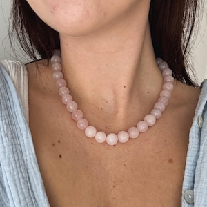 Summery pearl necklace made of rose quartz ball beads - gemstone necklace made of round beads 12 mm - natural stone jewelry high quality