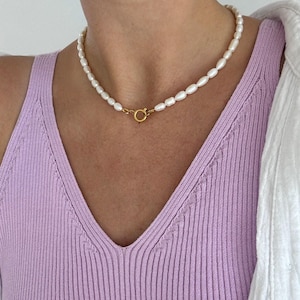 Delicate pearl necklace made of freshwater pearls / necklace with spring ring in gold or silver / handmade necklace made of real pearls - rice pearls