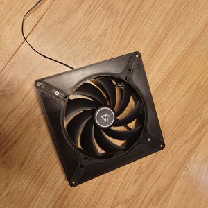 180mm to 140mm or 120mm Fan Adaptor