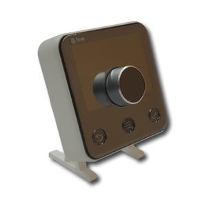 以下が含まれることがあります： 黒い画面と丸いノブが付いた白いHiveスマートサーモスタット。サーモスタットには白いスタンドと、戻る矢印、リストアイコン、チェックマークの3つのボタンがあります。