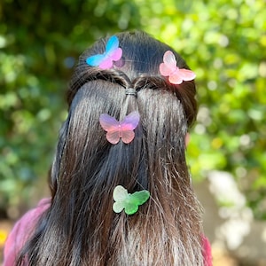 Ombre Butterfly Hair Clips: Y2K Hair Accessories (Set of 2)