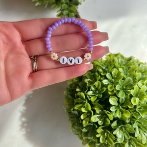 Custom Name Girl Bracelet, Daisy Bracelet, Gift, Floral Name Bracelet, Baby Girl Sunflower Bracelet, Toddler Flower Bracelet, Personalized Purple