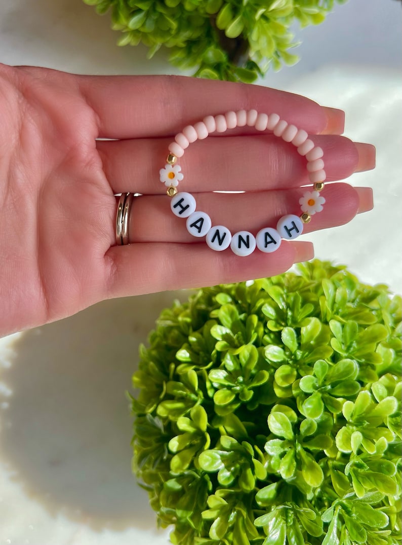 Custom Name Girl Bracelet, Daisy Bracelet, Gift, Floral Name Bracelet, Baby Girl Sunflower Bracelet, Toddler Flower Bracelet, Personalized Peach Pink