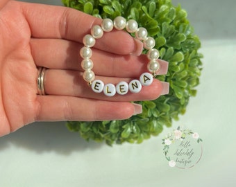 Pearl Girl Bracelet, Pearl Name bracelet, Toddler Bracelet, Personalized Girls Bracelet, Baby Shower Gift, New Baby Gift