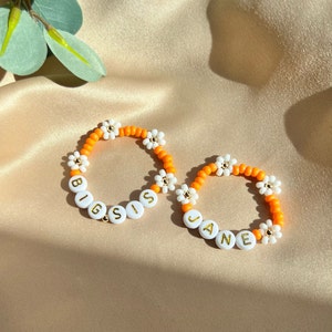 Daisy Baby Girl Bracelet, Daisy Name Bracelet, Floral Name Bracelet, Baby Girl Sunflower Bracelet, Toddler flower bead bracelet,