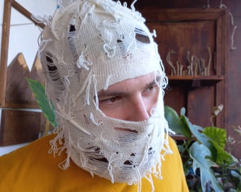 gealterte weiße Balaclava-Maske. Skimütze. volle Gesichtsmaske. flauschige Balaclava . Killer Dyll Ski Maske