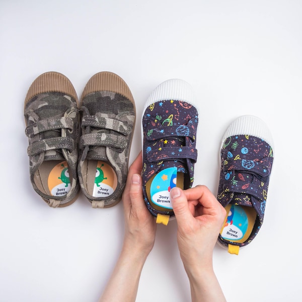 Etykiety na buty Space | Wodoodporne etykiety imienne | Etykiety do żłobka | Etykiety szkolne | Etykiety dla dzieci | Etykiety na lewe i prawe buty | Etykiety na przybory szkolne