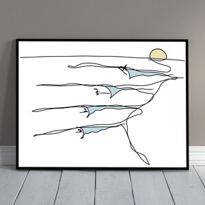 Puede incluir: Un dibujo en blanco y negro de un sol y cuatro veleros sobre un fondo blanco.