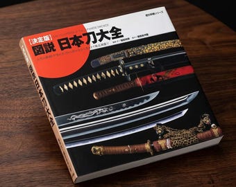 Definitive Edition/Illustrated Complete Guide to Japanese Swords/Kazuhiko Inada (Author)