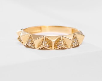 14K Solid Gold and Diamond Triangular Spike Pyramid Ring/ White, Yellow or Rose Gold / Tetrahedron Shaped /  Gift