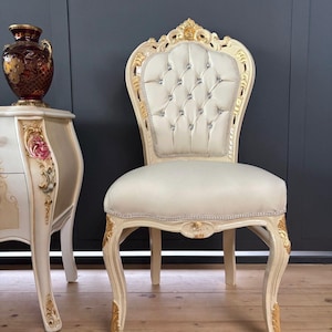 Accentstoel Franse Louis XV-stijl eetkamerstoel in massief hout Retro barokke antieke stijl reproductie in ivoor kunstleer voor woondecoratie