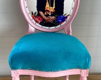 Accent Chair Retro Baroque Rococo Style Pink Turquoise Color Dining Chair in Frida K. Print at Backrest for Home Decoration