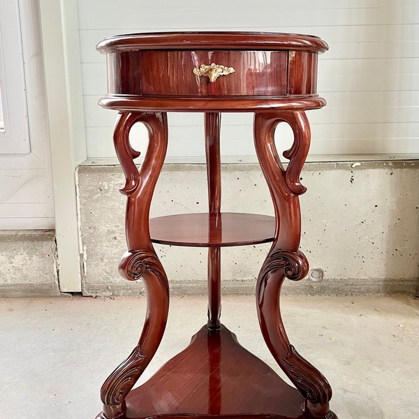 Barocker Teetisch Ovaler Beistelltisch im Antikstil / Table à thé de style baroque Table d'appoint ovale de style antique