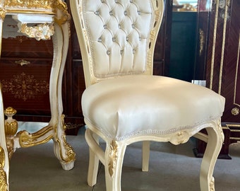 Akzent Stuhl Französischer Stil Louis XV Esszimmerstuhl aus Massivholz Retro Barock Antike Stil Reproduktion in Elfenbein Kunstleder für Home Decor