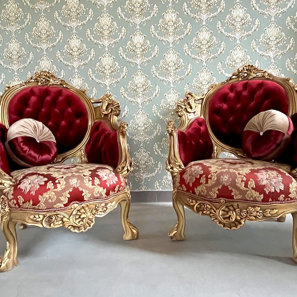A Pair Set Armchair Italian Antique Style Settee in Gold Finish Retro Baroque Armchair Set for Home Decor Lounge Room for Hotel Lobby