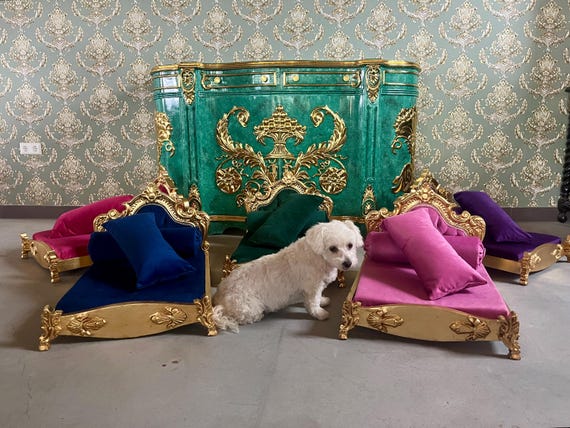 Dog throne bed hotsell