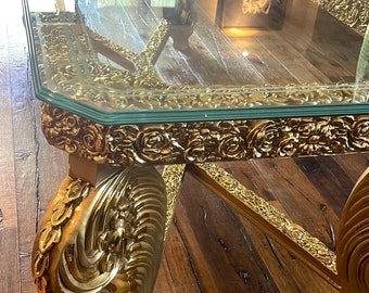 Enorme mesa de comedor con tapa de cristal, mesa extralarga, mesa con tapa de cristal de estilo barroco real, acabado dorado, para decoración de hoteles o familias grandes