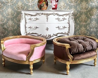 Dog Sofa Retro Baroque Style Cute Pet Bed Velvet Pink Handmade Velvet Brown Deluxe Pet Settee for Home Decor