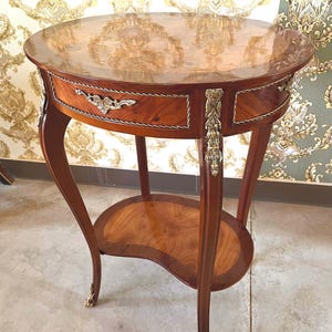 Tavolino laterale in stile antico francese in legno marrone ovale tavolo retrò in stile barocco per arredamento casa