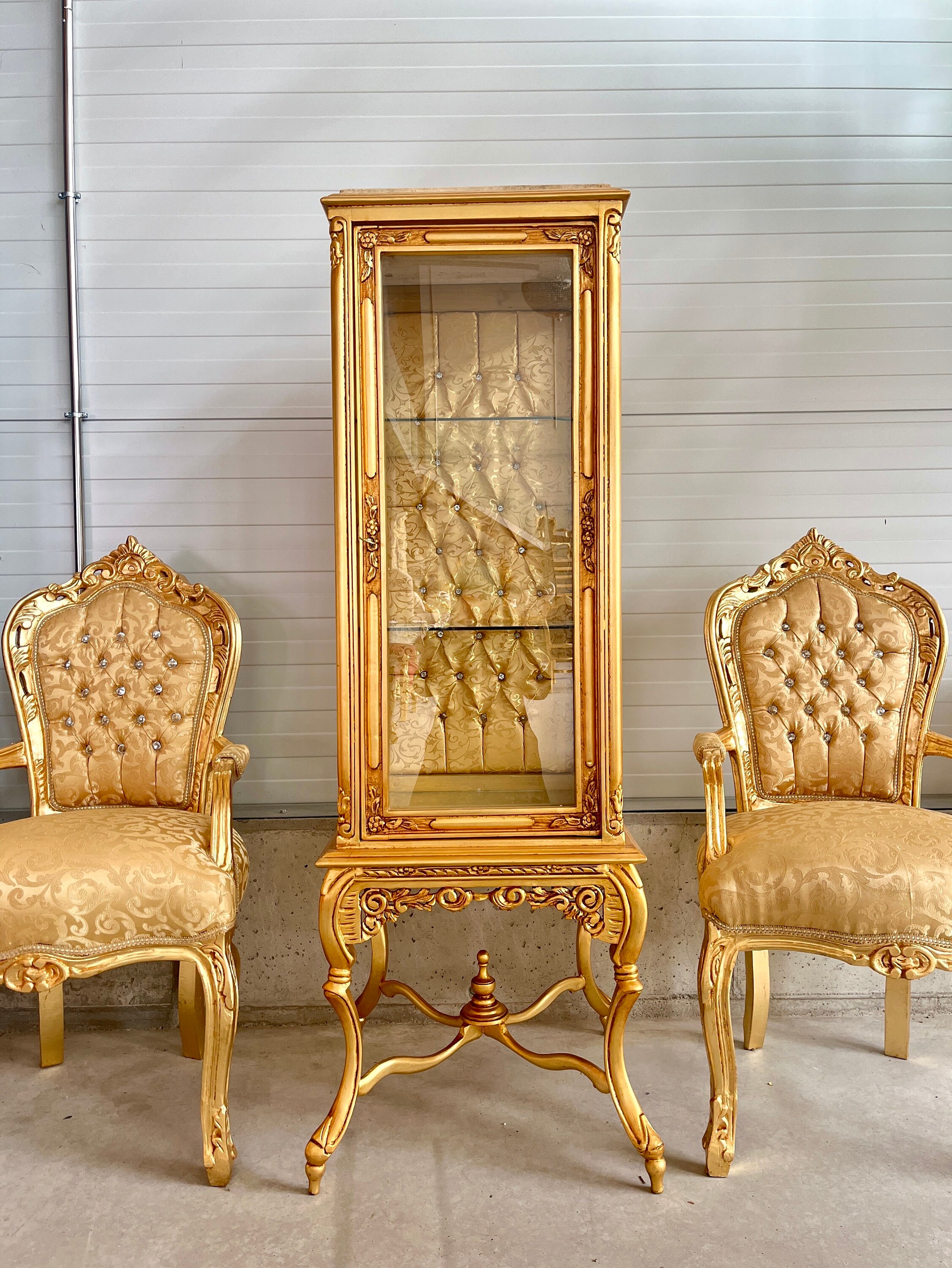 Vintage French Provincial Style Hutch Cabinet, c.1960's