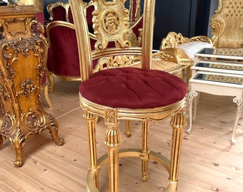 Hoher Barstuhl im barocken Antikstil/ High Bar Chair Baroque Antique Style Velvet Red in Gold Finish