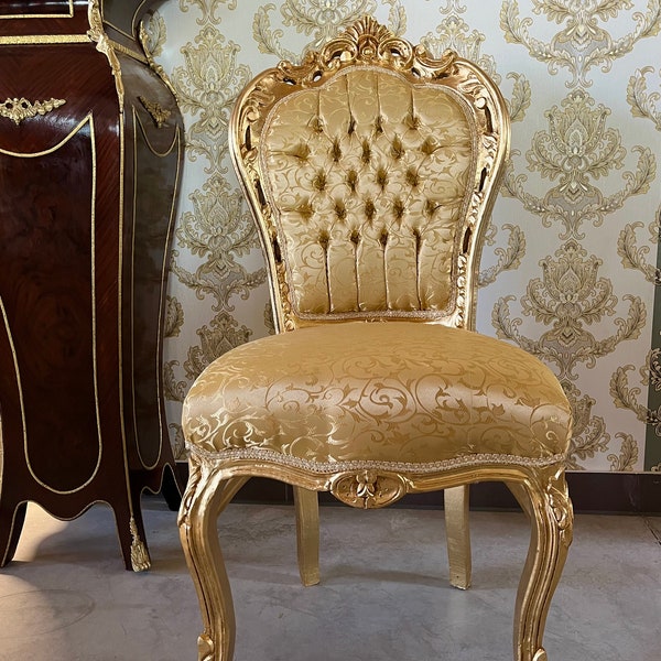 Chaise d'appoint dorée Chaise de salle à manger de style baroque rococo français Reproduction de chaise de style antique en finition dorée