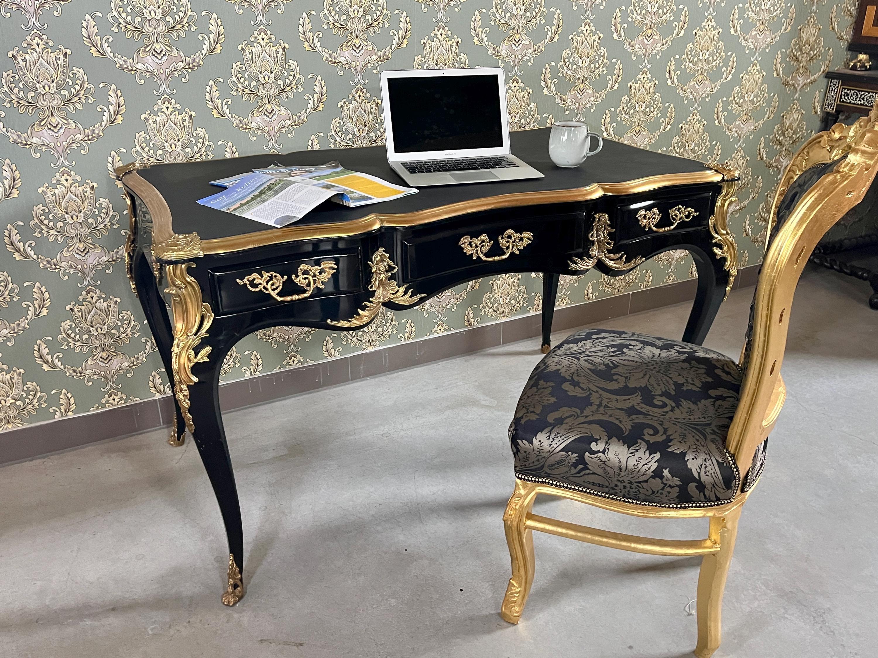 Luxurious Black Wooden Desk Antique Baroque Style Table With