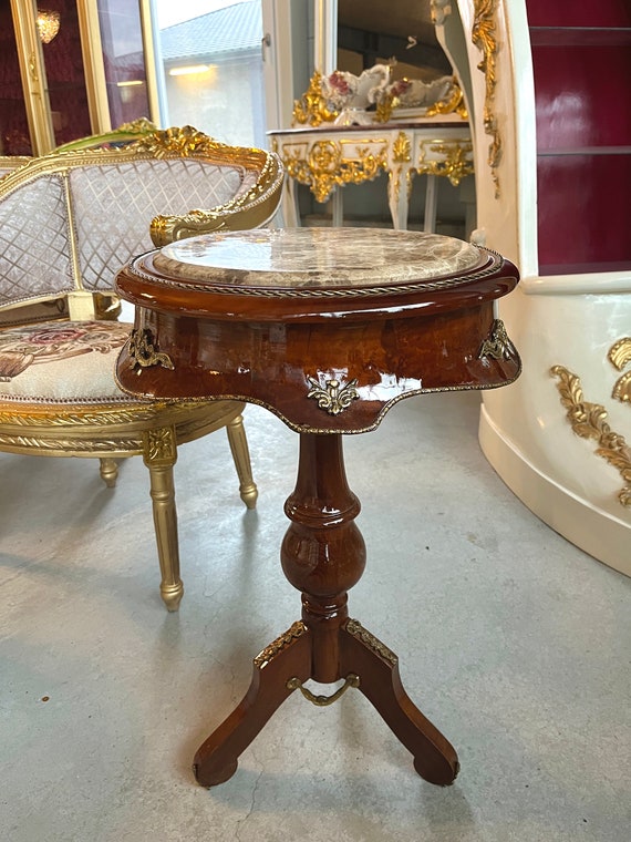 Antique cafe table discount