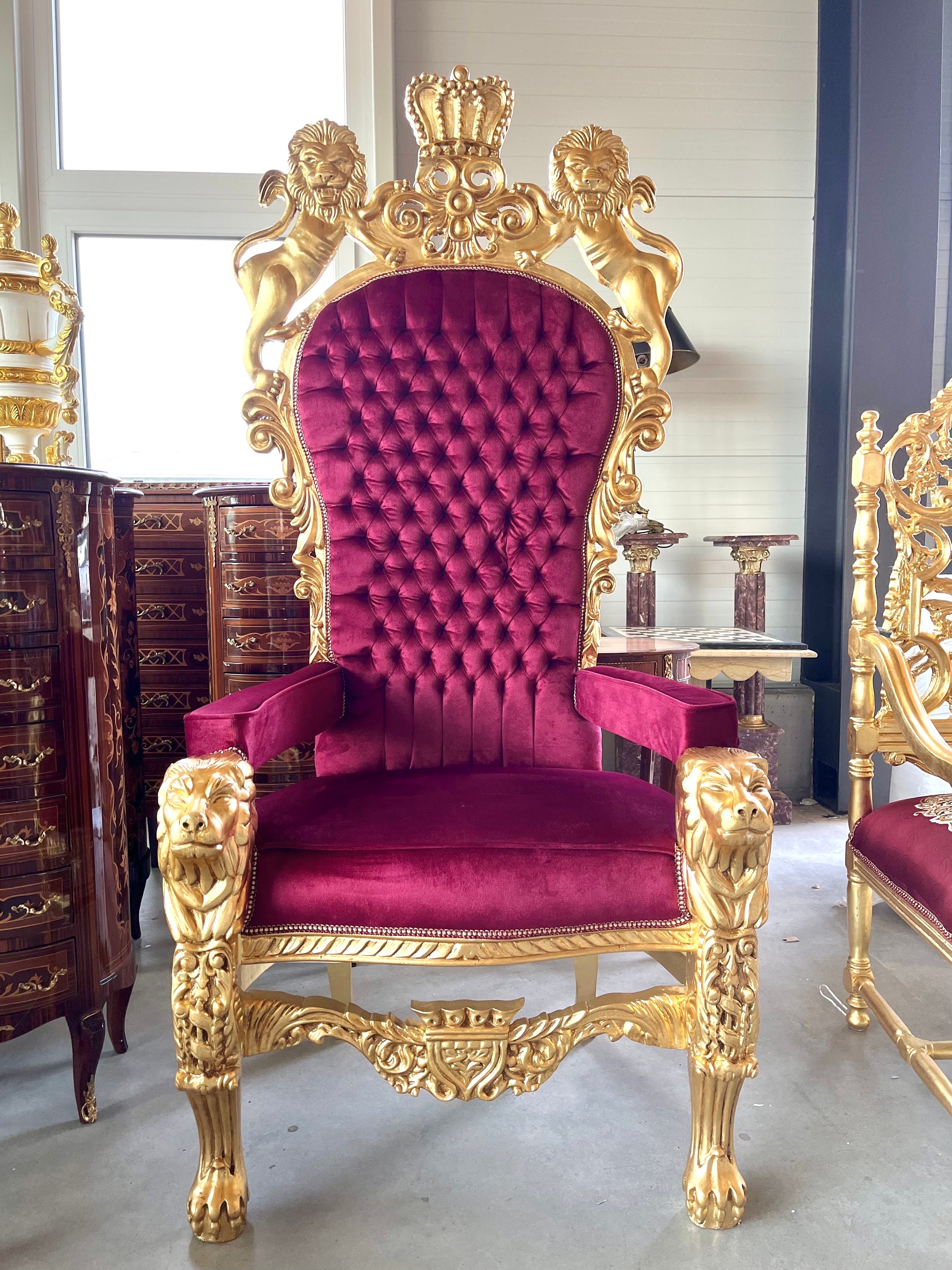 Big throne chair hotsell