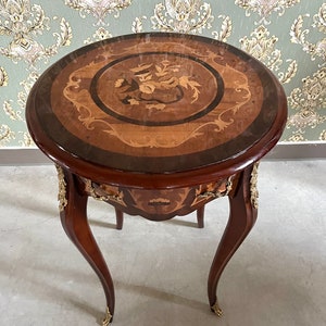 Table d'appoint Table basse marron en bois de style français de style antique Table ronde de style baroque rétro pour la décoration intérieure image 5