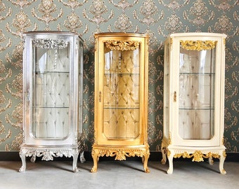 Vitrine dorée de style Louis XV, France, style antique, vitrine argentée de style baroque, beige, décoration d'intérieur, style français pour la maison