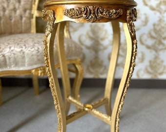 Table d'appoint de style baroque français avec plateau en marbre, table de café à thé, décoration d'intérieur en finition dorée et marbre beige