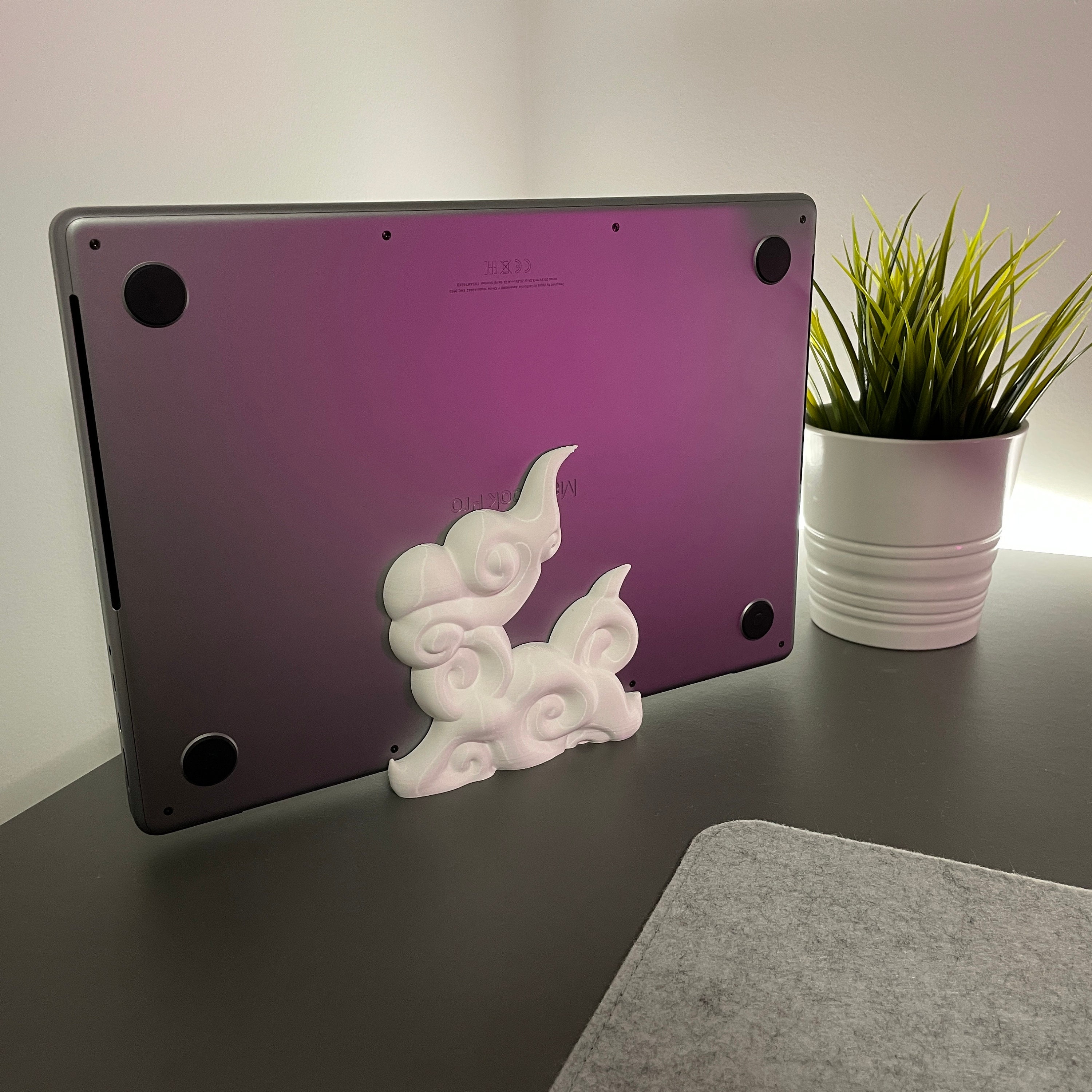 MacBook Pro Vertical Stand | Laptop Dock Stand | Cloud - Etsy
