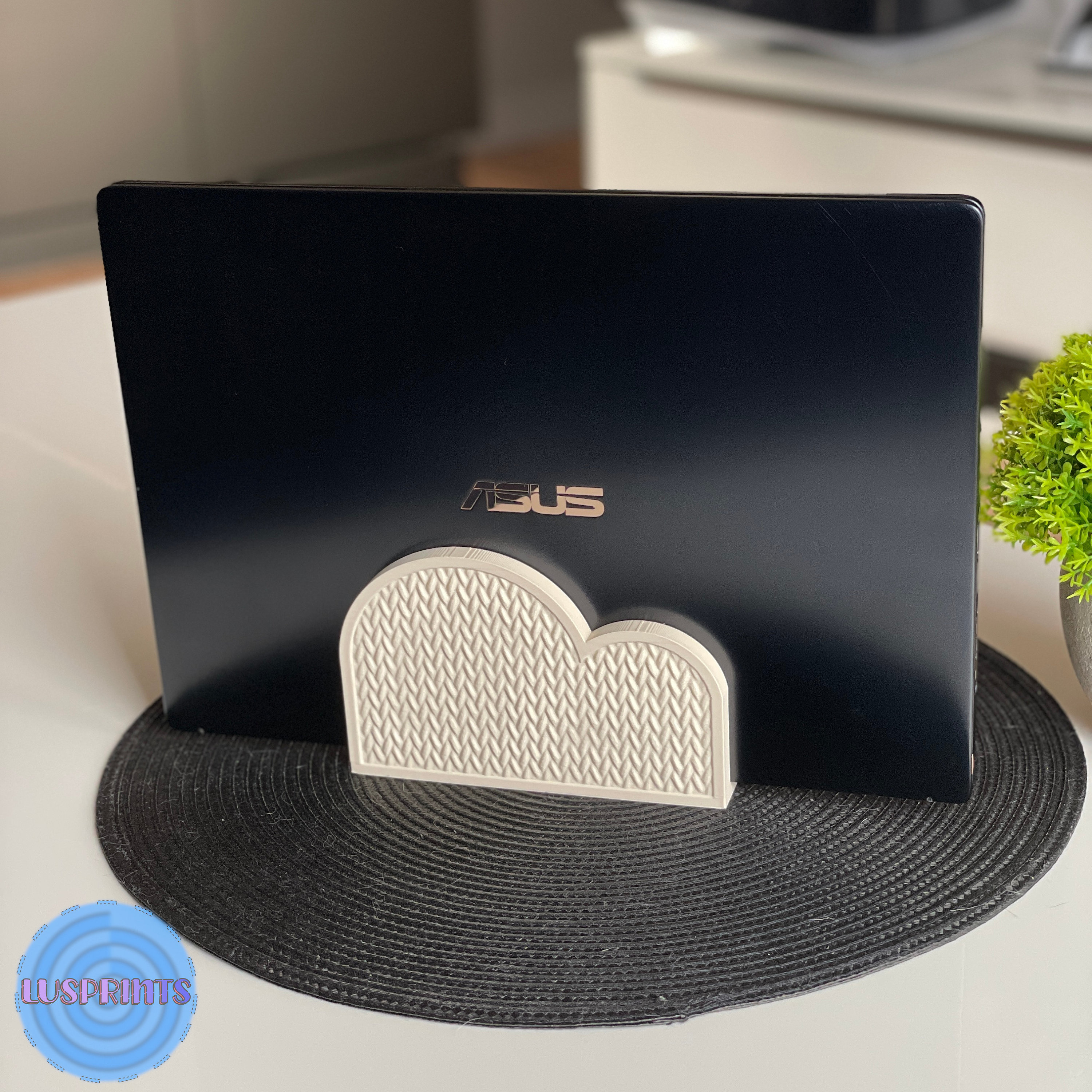 MacBook vertical stand | Laptop Dock | Laptop Stand | custom colour