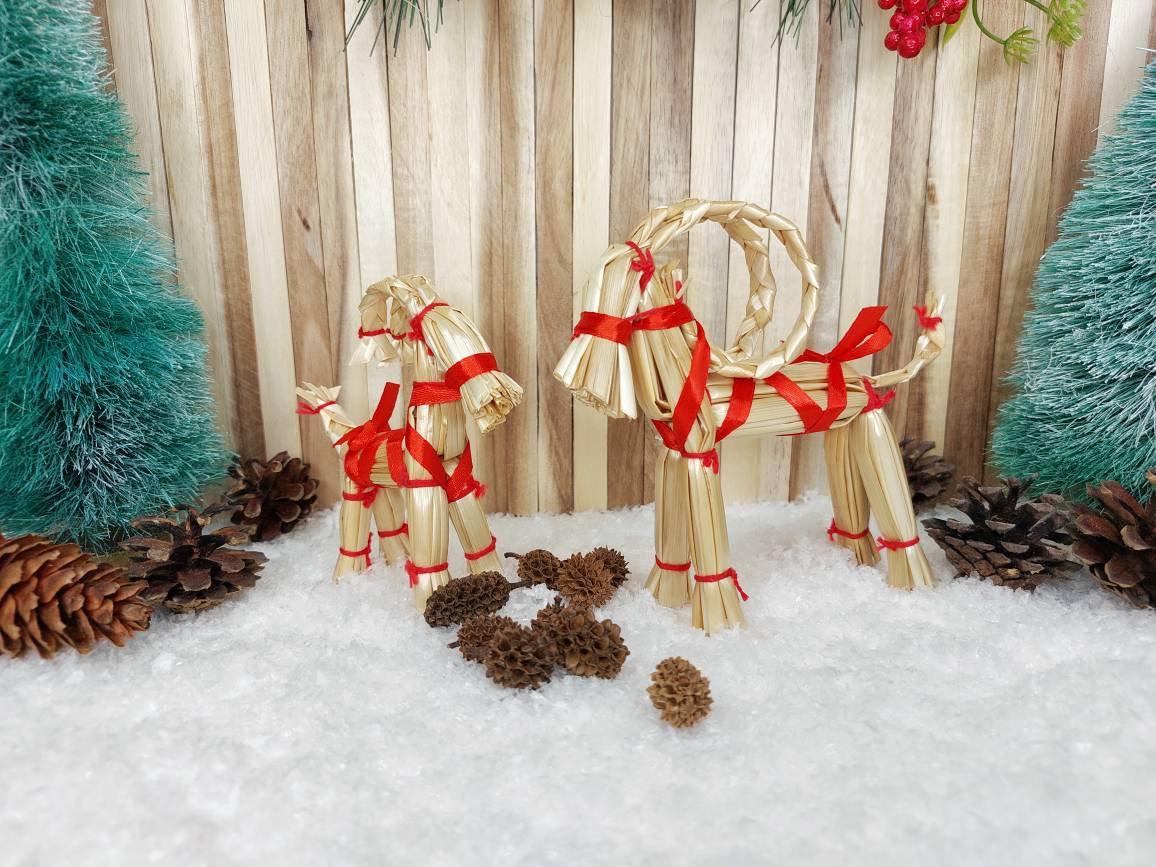 Small Straw Goat, Traditional Swedish Straw Goat, Christmas Straw Goat,  Holiday Decor, Scandinavian Christmas Decor, Julbock, Jul Goat 