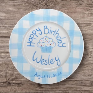 Personalized Birthday Plate for Baby Boy – Hand-Painted Ceramic Plate with Blue Gingham Border, Cupcake & Custom Name and Date Keepsake|P039