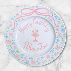 Custom Happy Birthday Plate for Girls – Pink Bow, Pastel Floral Ceramic Plate – Personalized Baby Girl Keepsake Gift with Name & Date | P072