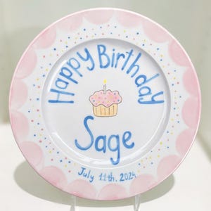 Hand Painted Birthday Plate for Baby with Name and Pastel Cupcake – Personalized Ceramic Keepsake – Custom Gift for Kids or Toddlers| P052