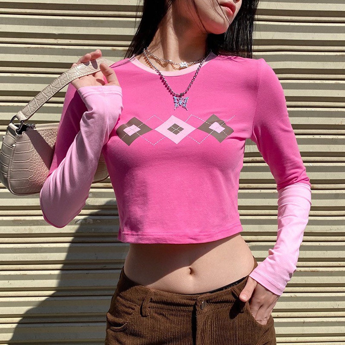 2000s aesthetic outfit