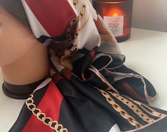 Silk satin scarf, red and green with gold chain