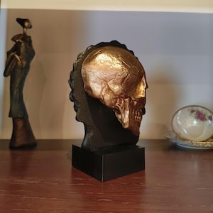 Marcus Aurelius: Memento Mori, Roman Stoic Emperor Bust | Ancient Rome | Office Decor Gift | Roman Empire | Skull | Stoicism | 20cm (8in)