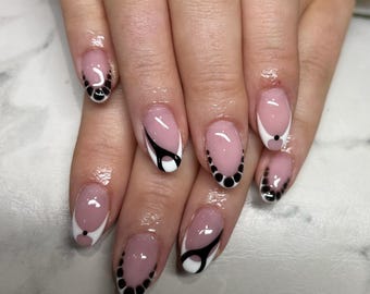 Black and White Tip Design Press On Nails RIYNAILS