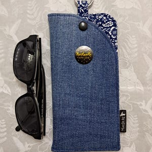 Upcycled Denim Glasses Case With Clip: Padded Cotton Lining, Clasp Dark blue