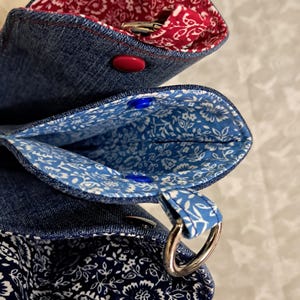 Upcycled Denim Glasses Case With Clip: Padded Cotton Lining, Clasp bild 7