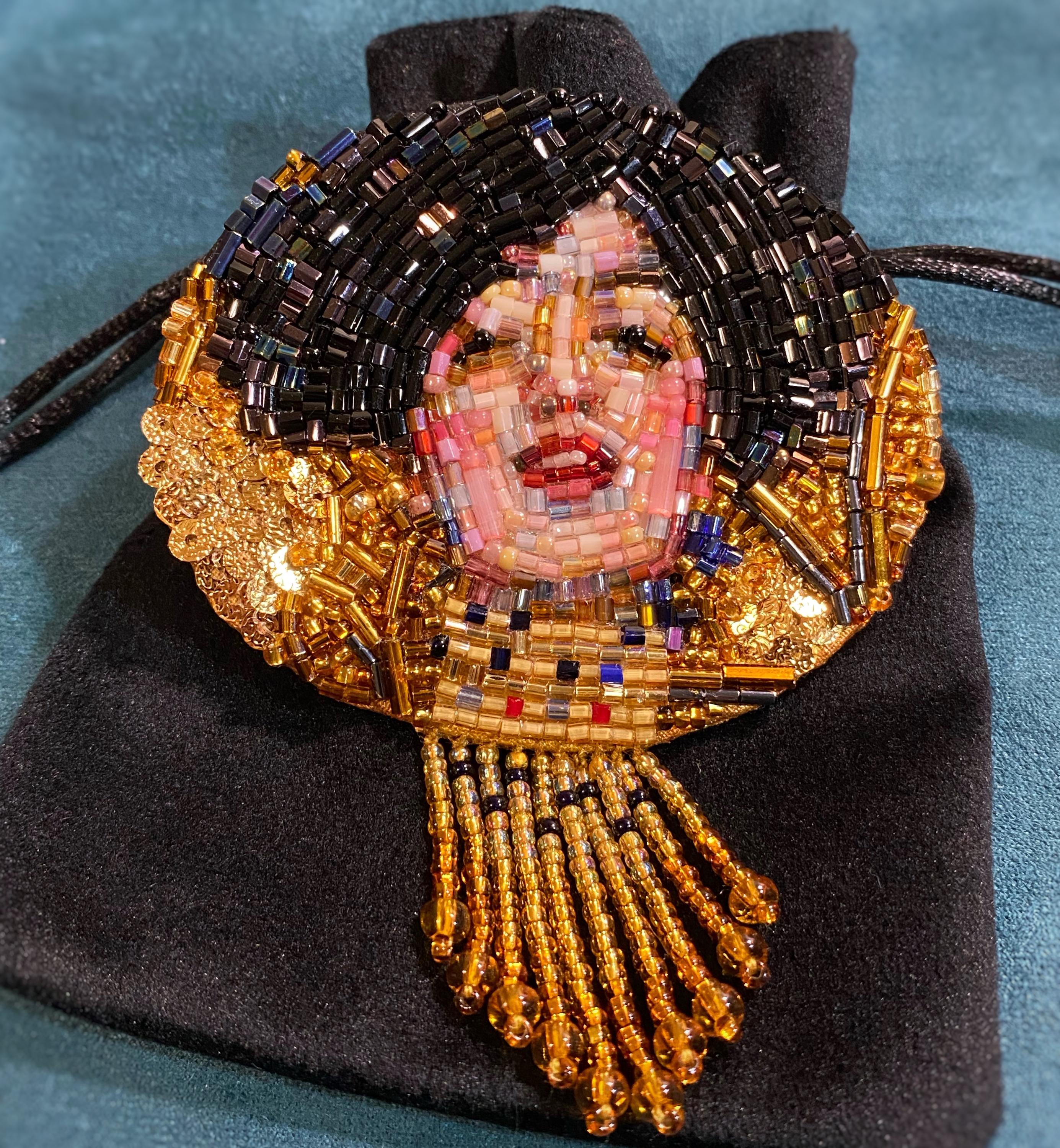 ビーズブローチ 有名なアート絵画、ハンドメイド刺繍肖像画、ゴールド 