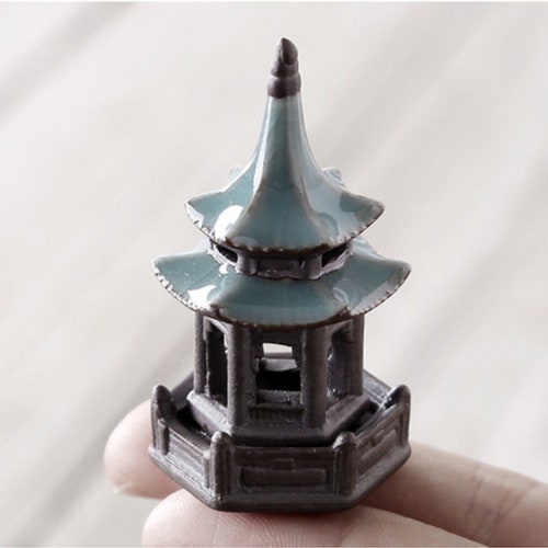 Ge-kiln Ceramic Miniature Pavilion: Japanese Zen Garden Ornament