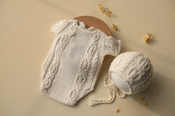 Newborn girl knitted Set,Knitted romper and bonnet,Newborn photography outfit,Pregnancy gift,newborn props,Coming Home Outfit