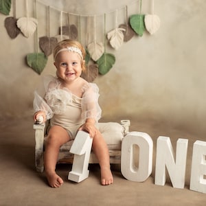 Wooden ONE Sign for First Birthday Decor,ONE Photo Prop,Sitter Girl Outfit,1st birthday photo prop,first birthday photo props